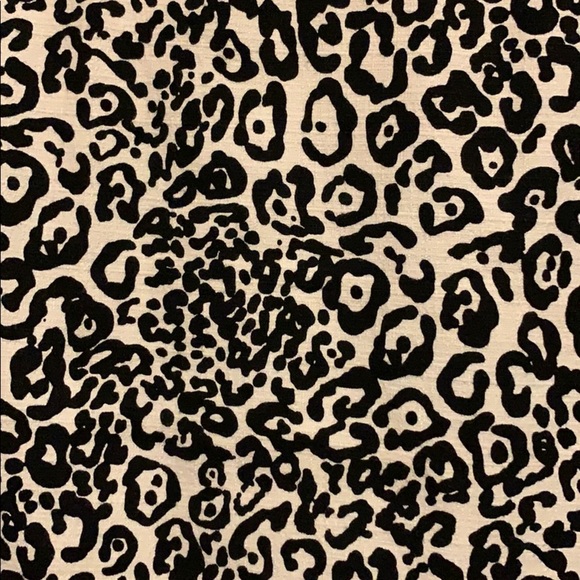 Ann Taylor black & white snow leopard mini skirt - Picture 3 of 7